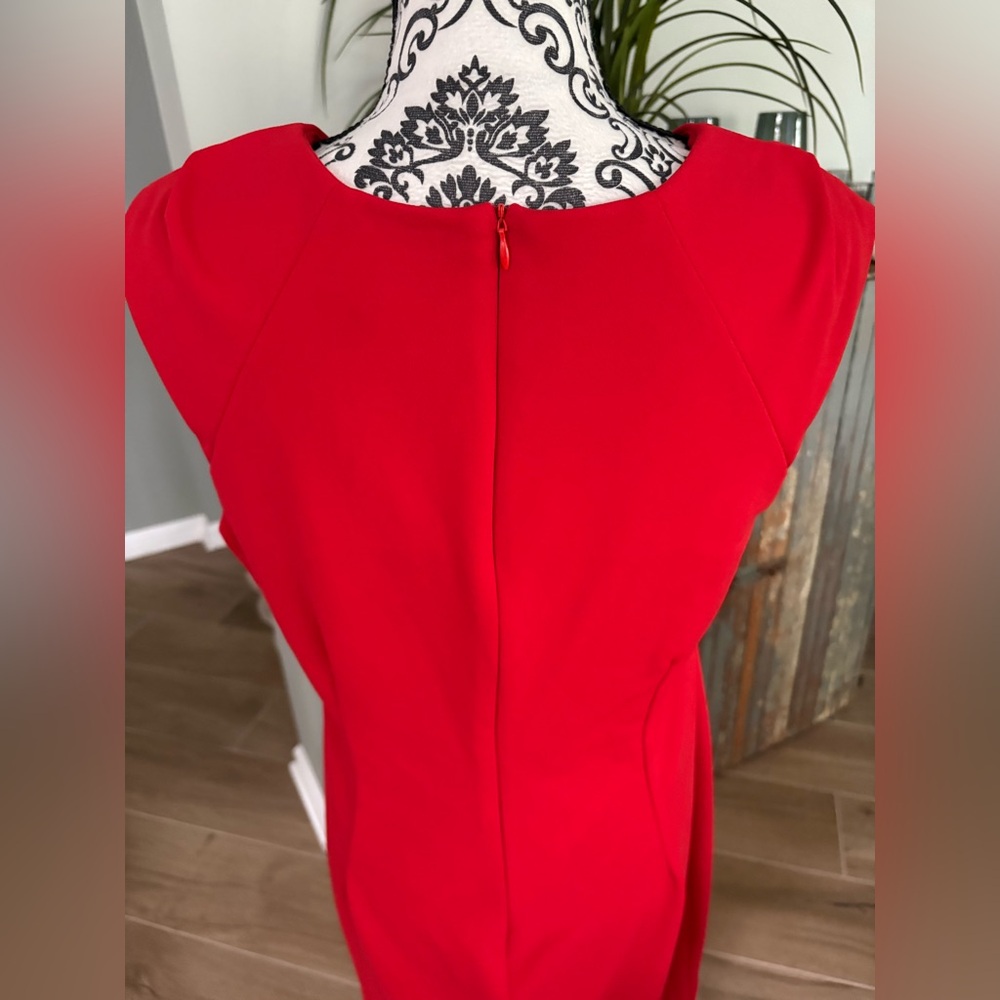 Elegant Red Sleeveless Dress size 16 - Picture 6 of 6